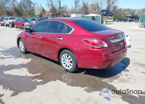 2015 Nissan Altima 2.5 S z USA, uszkodzony, nr VIN 1N4AL3AP1FN327162